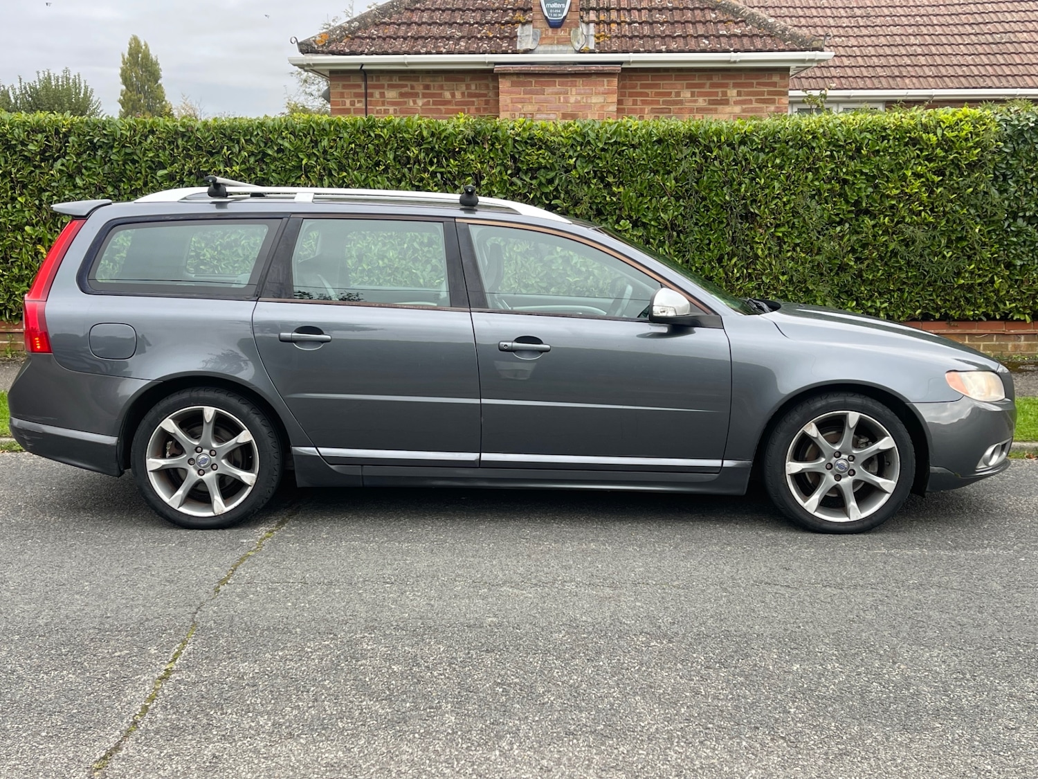 Used Volvo V70 2009 for sale - 76287969: Photo 5