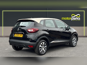 Used Renault Captur 2018 for sale - 75151765: Photo
