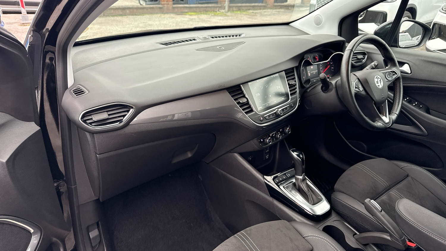 Used Vauxhall Crossland 2022 for sale - 76267610: Photo 10