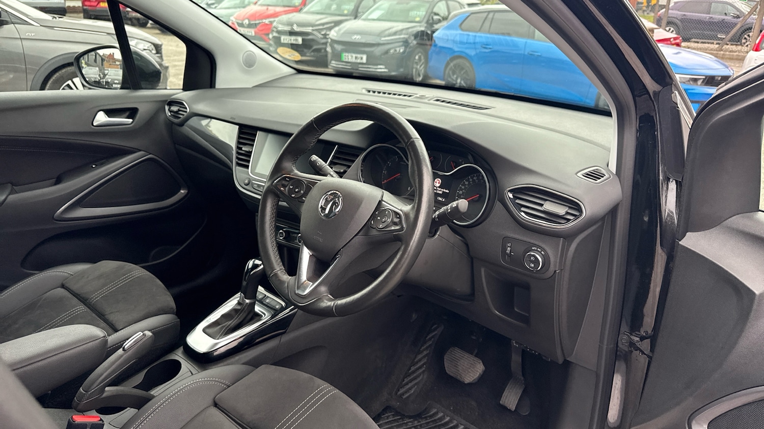 Used Vauxhall Crossland 2022 for sale - 76267610: Photo 9