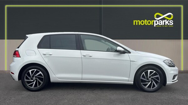 Used Volkswagen Golf 2020 for sale - 76164792: Photo 2