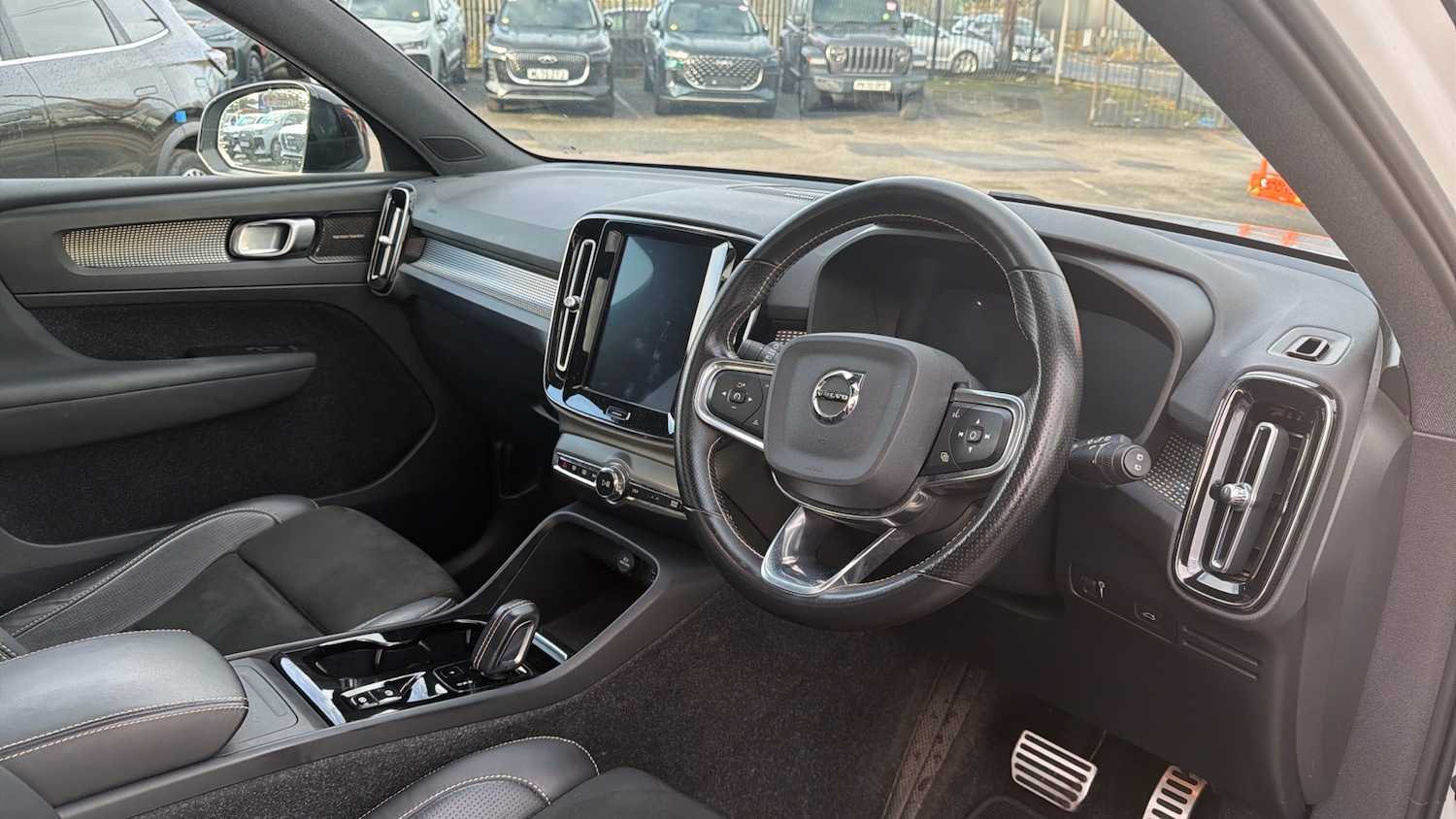 Used Volvo XC40 2020 for sale - 76951310: Photo 9