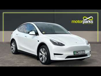2023 - RWD 5dr Auto (Fixed Glass Roof)(Navigation)(Heated
