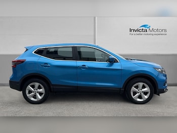 Used Nissan Qashqai 2017 for sale - 79267012: Photo