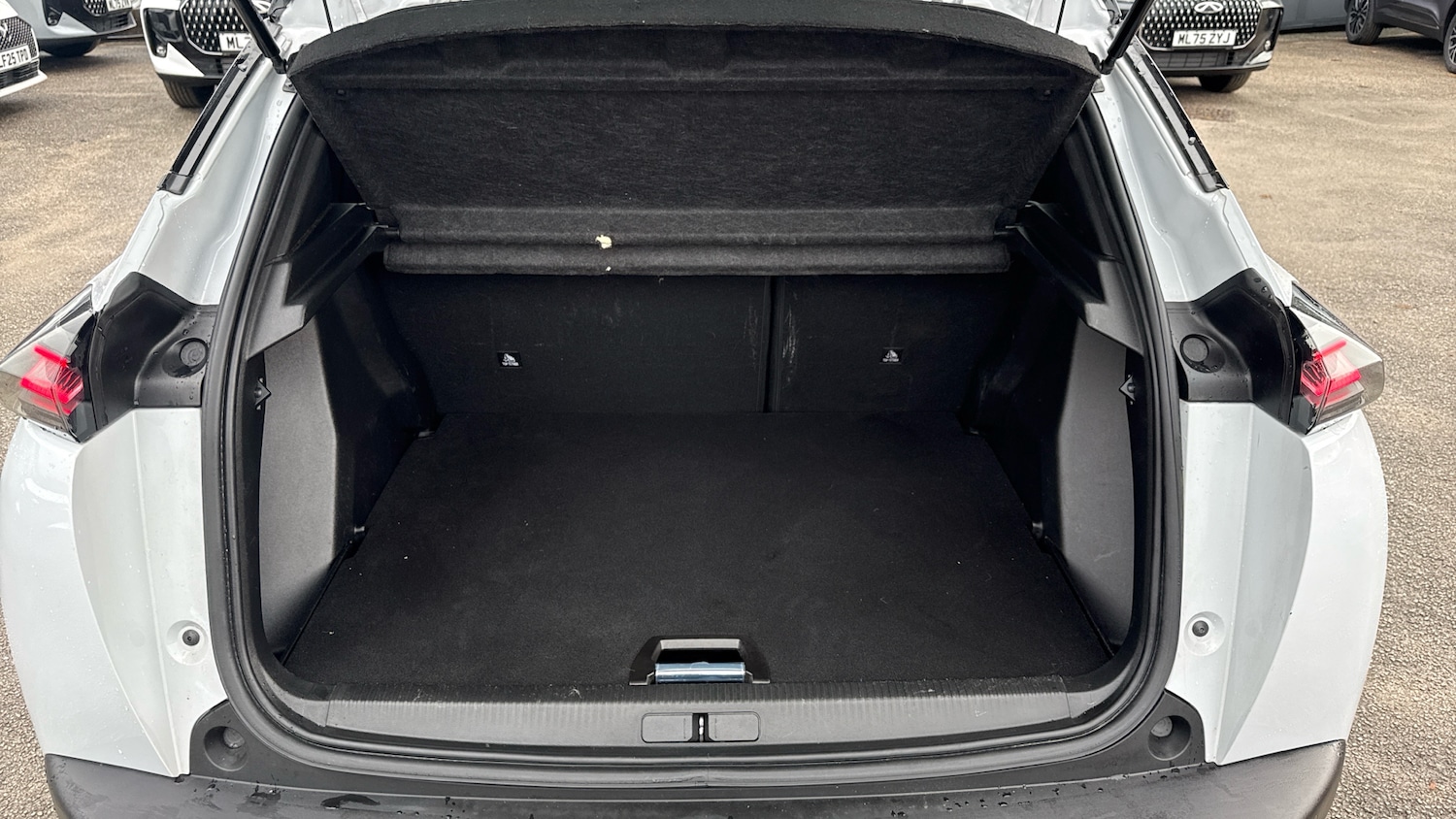 Used Peugeot 2008 2024 for sale - 76267611: Photo 15