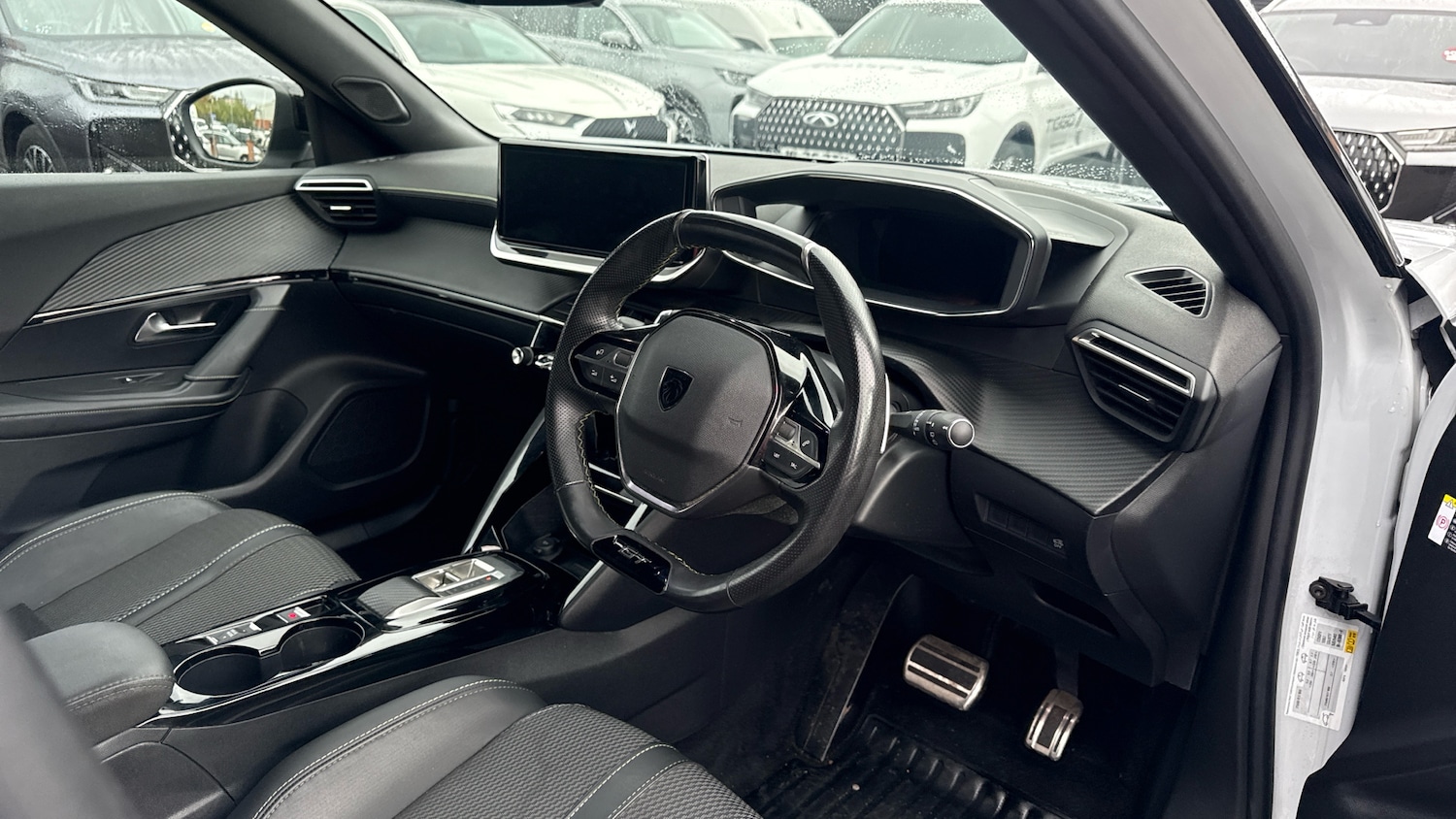 Used Peugeot 2008 2024 for sale - 76267611: Photo 9