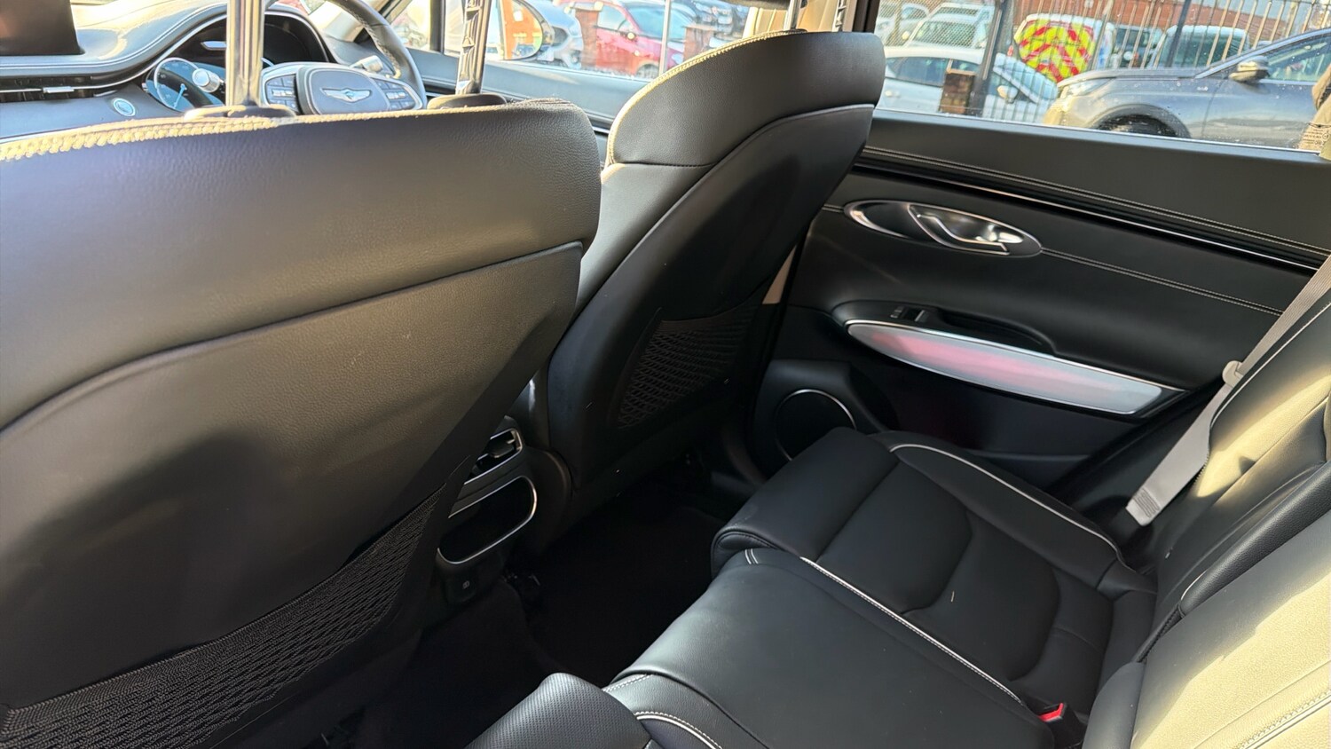 Used Genesis GV70 2023 for sale - 77213345: Photo 14