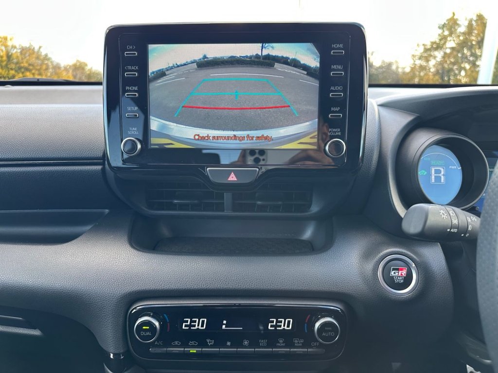 Used Toyota Yaris 2024 for sale - 76454379: Photo 11