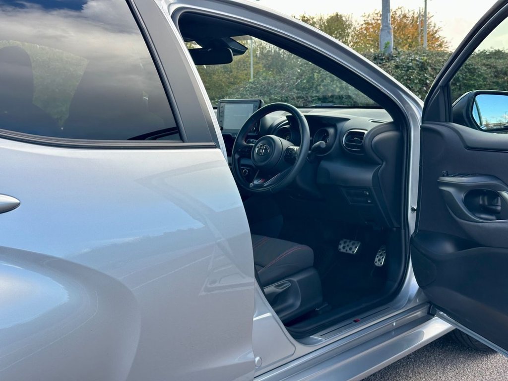 Used Toyota Yaris 2024 for sale - 76454379: Photo 29