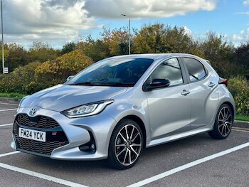 Used Toyota Yaris 2024 for sale - 76454379: Photo