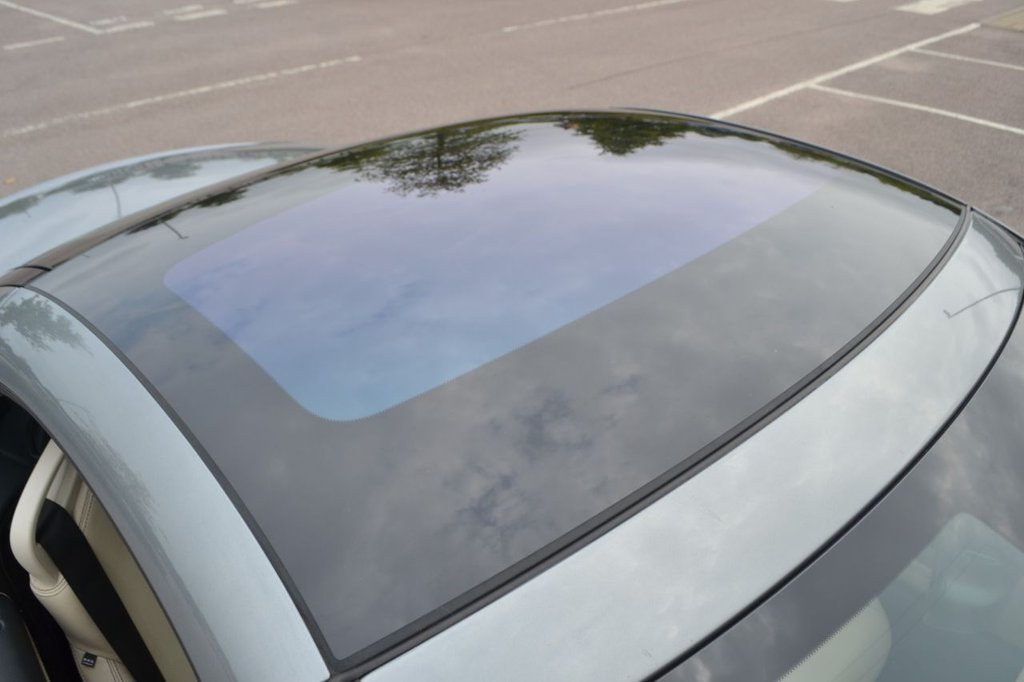 Used Mercedes-Benz SLK 2013 for sale - 76632088: Photo 11