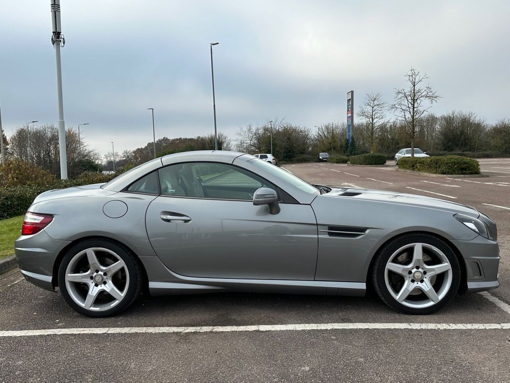 Used Mercedes-Benz SLK 2013 for sale - 76632088: Photo 21