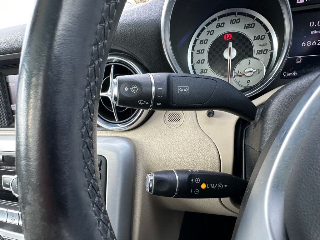 Used Mercedes-Benz SLK 2013 for sale - 76632088: Photo 39