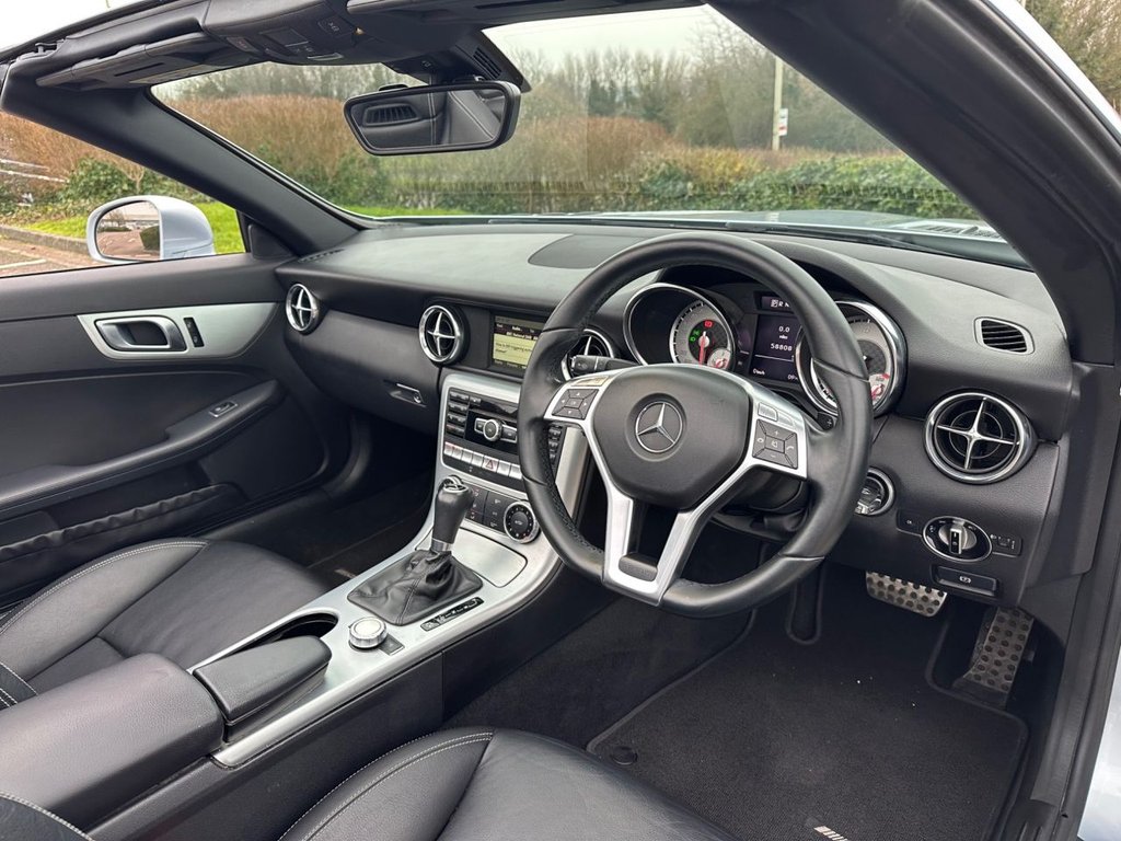 Used Mercedes-Benz SLK 2014 for sale - 77421702: Photo 28