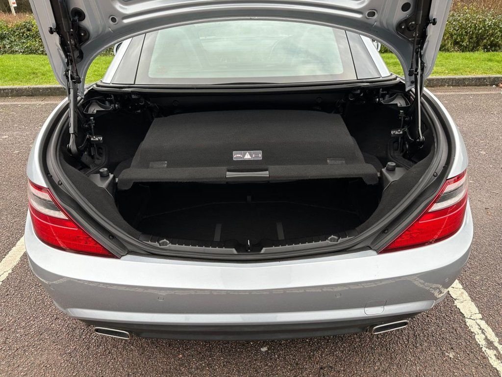 Used Mercedes-Benz SLK 2014 for sale - 77421702: Photo 45