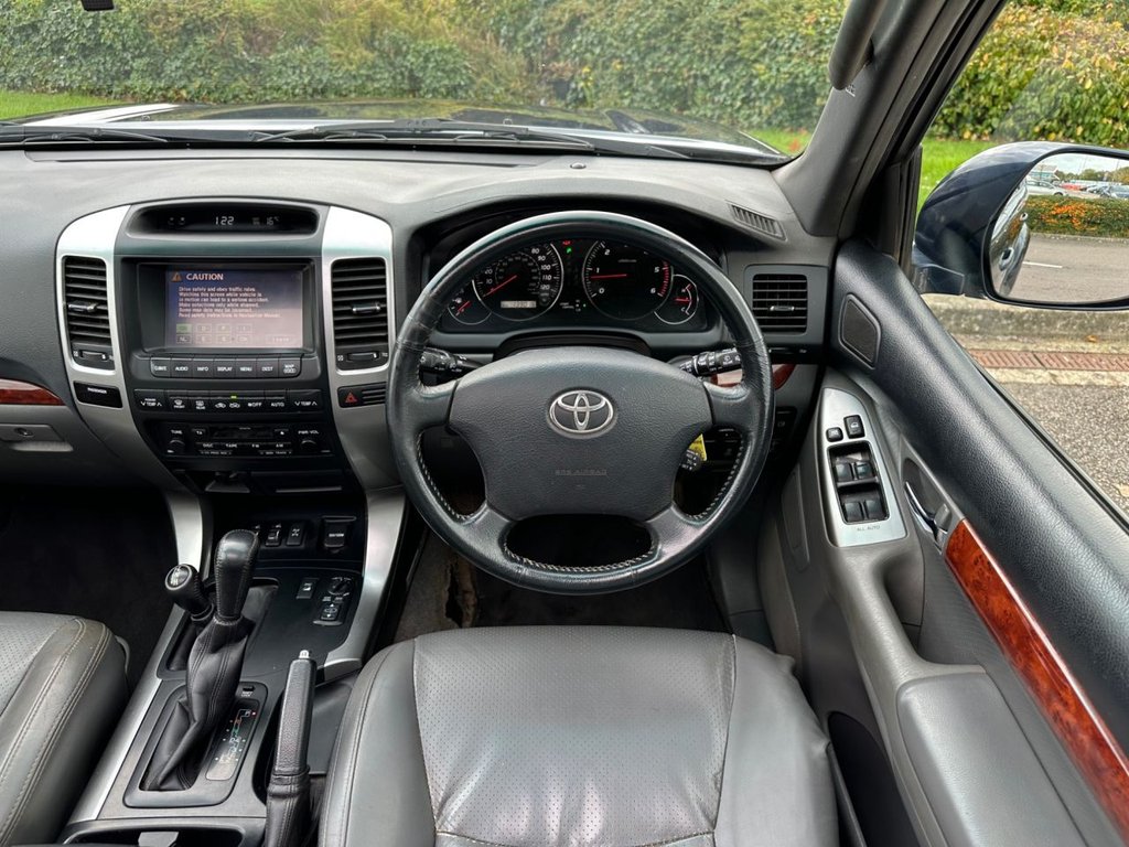 Used Toyota Land Cruiser 2004 for sale - 76416909: Photo 31