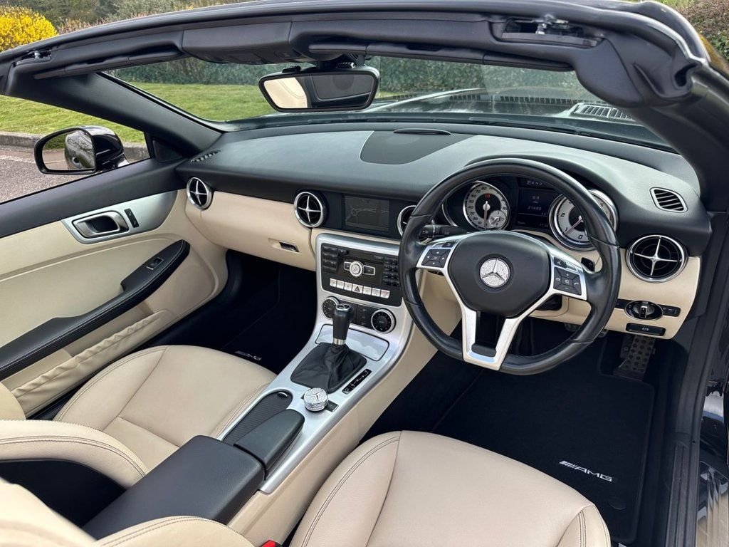 Used Mercedes-Benz SLK 2015 for sale - 77121962: Photo 15