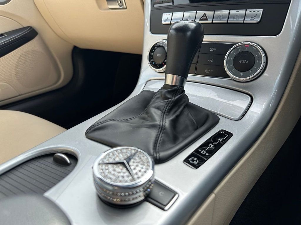 Used Mercedes-Benz SLK 2015 for sale - 77121962: Photo 28