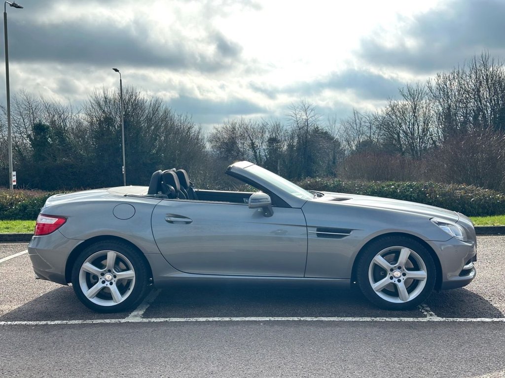 Used Mercedes-Benz SLK 2013 for sale - 77666685: Photo 17