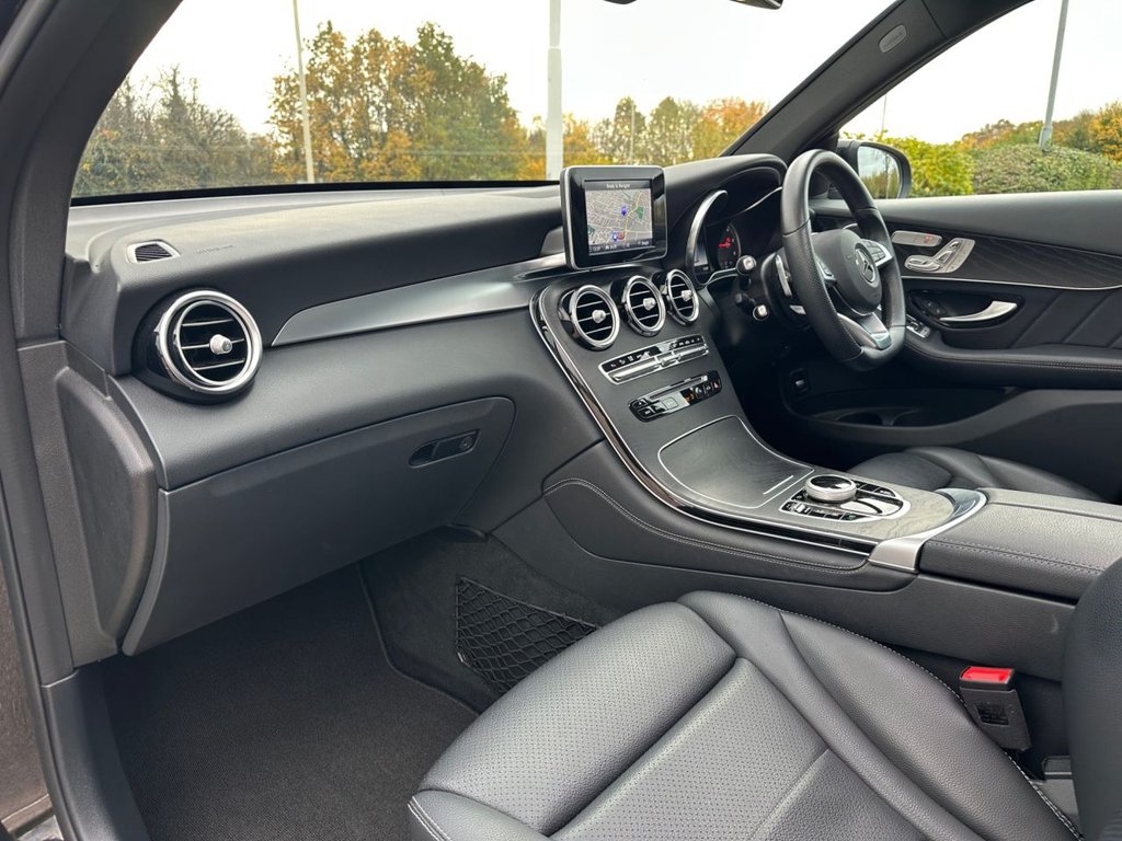 Used Mercedes-Benz GLC 2018 for sale - 76454170: Photo 38