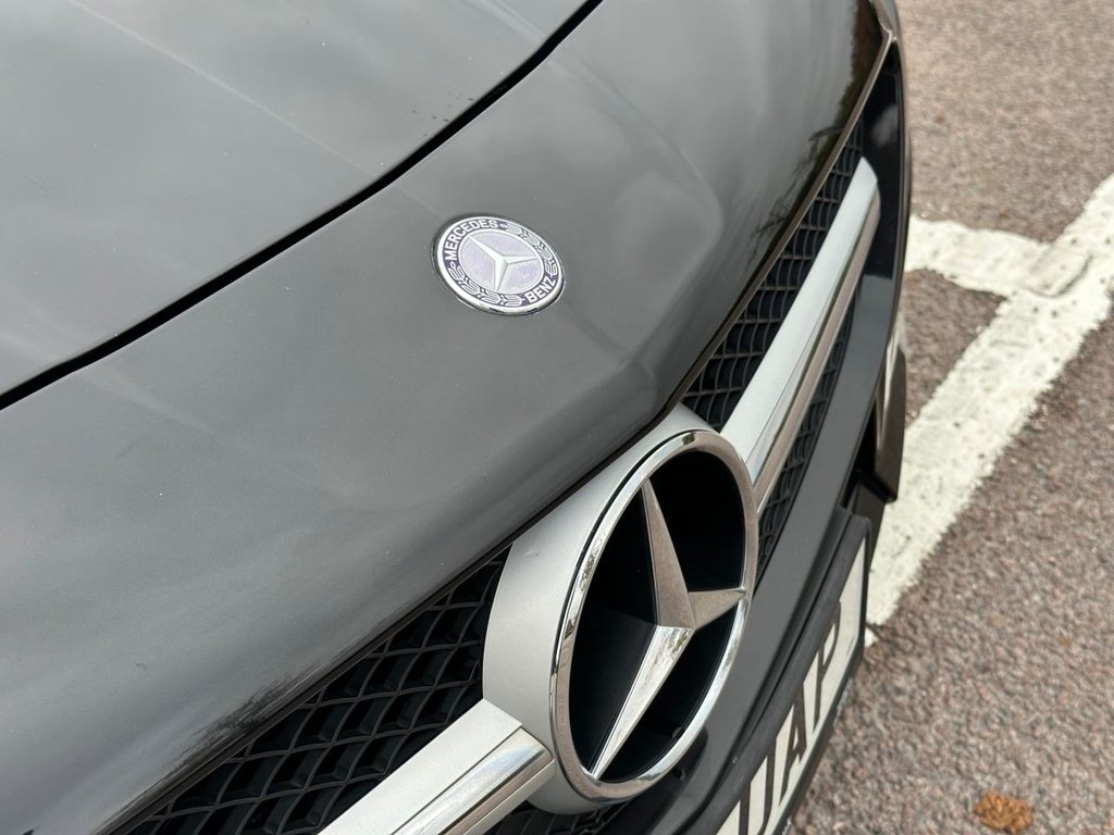 Used Mercedes-Benz SLK 2014 for sale - 76279503: Photo 31
