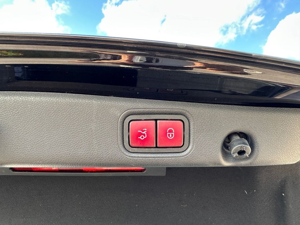 Used Mercedes-Benz E Class 2018 for sale - 76430193: Photo 17