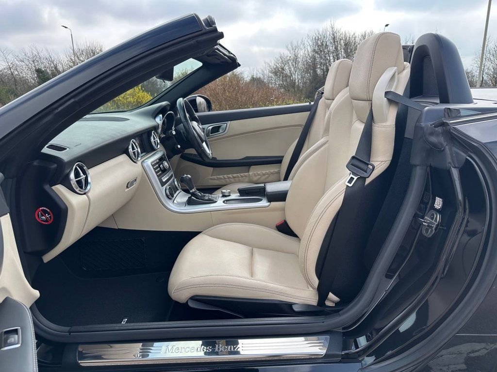 Used Mercedes-Benz SLK 2015 for sale - 78145398: Photo 23