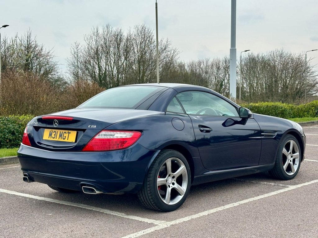 Used Mercedes-Benz SLK 2015 for sale - 77990578: Photo 2