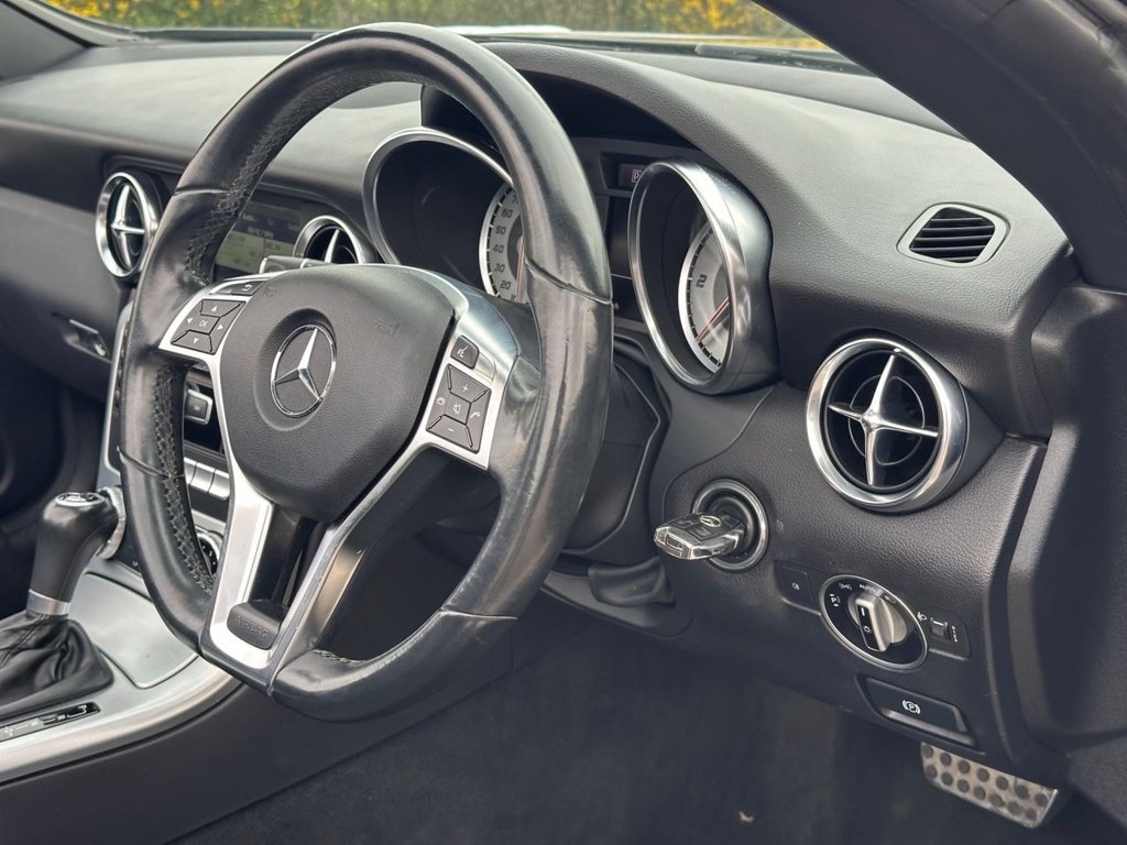 Used Mercedes-Benz SLK 2015 for sale - 77990578: Photo 28