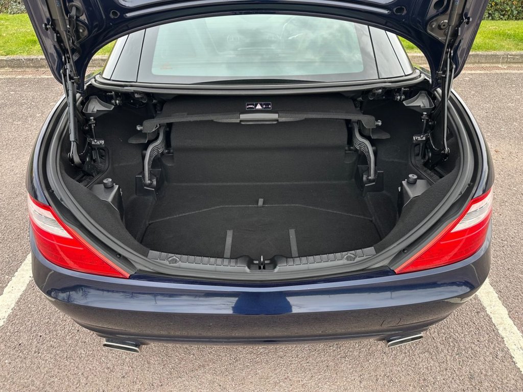 Used Mercedes-Benz SLK 2015 for sale - 77990578: Photo 29