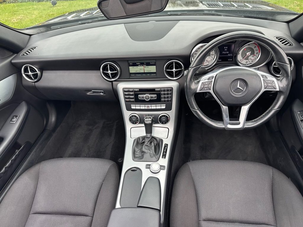 Used Mercedes-Benz SLK 2015 for sale - 77990578: Photo 35