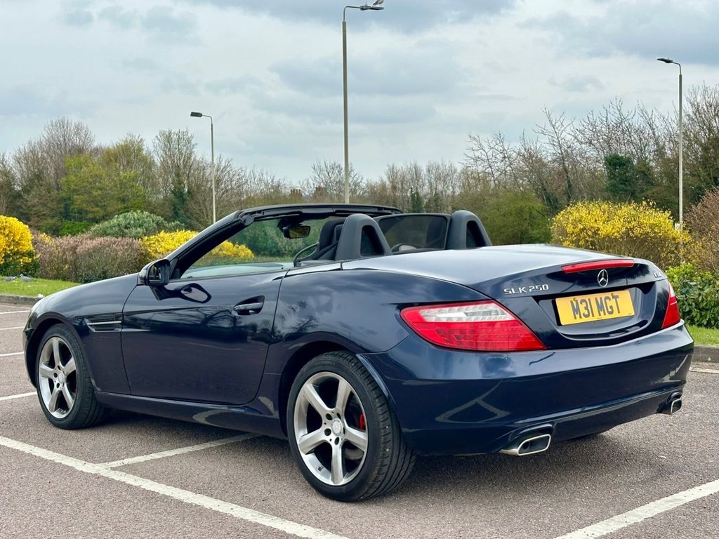 Used Mercedes-Benz SLK 2015 for sale - 77990578: Photo 4