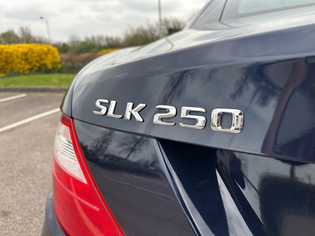 Used Mercedes-Benz SLK 2015 for sale - 77990578: Photo 42