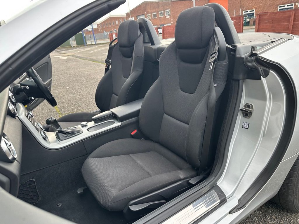 Used Mercedes-Benz SLK 2014 for sale - 77904894: Photo 10