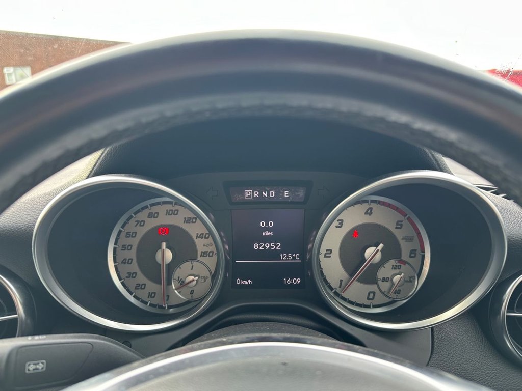 Used Mercedes-Benz SLK 2014 for sale - 77904894: Photo 17