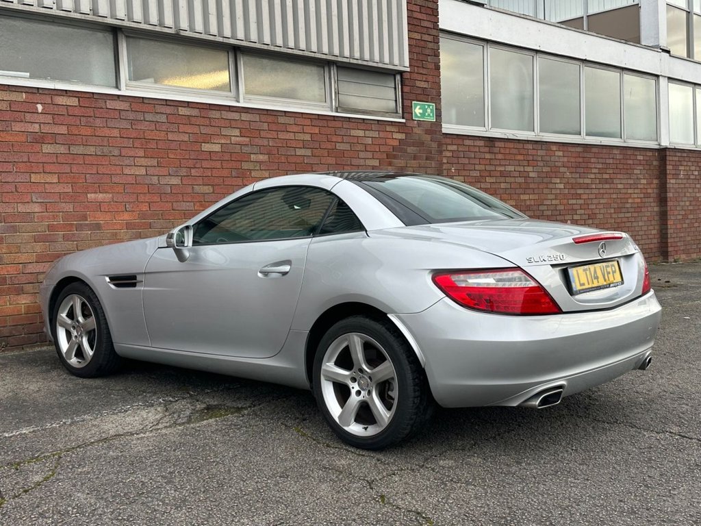 Used Mercedes-Benz SLK 2014 for sale - 77904894: Photo 20