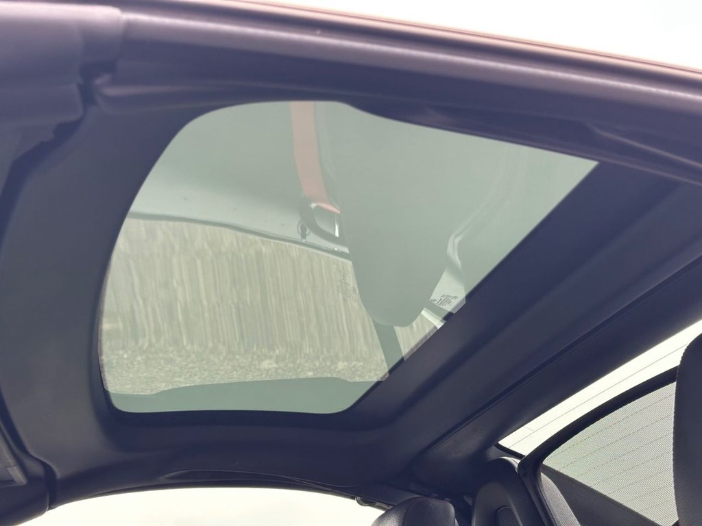 Used Mercedes-Benz SLK 2015 for sale - 77780085: Photo 29