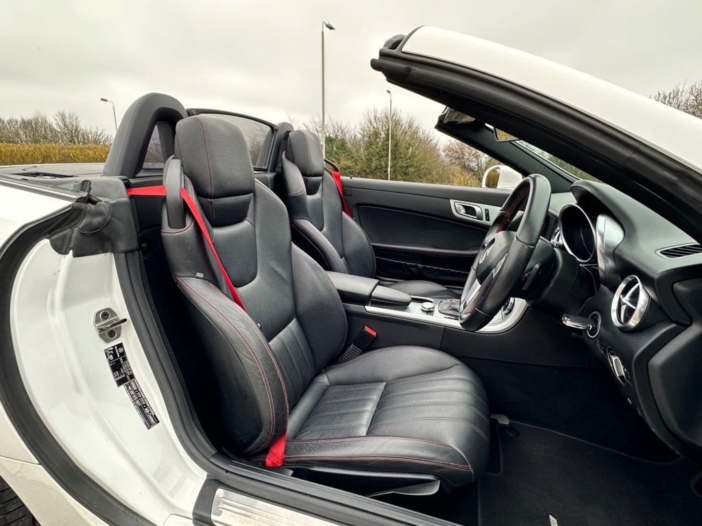 Used Mercedes-Benz SLK 2015 for sale - 77780085: Photo 32