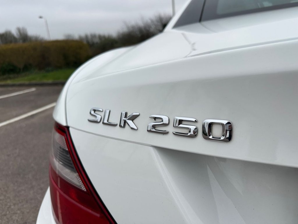 Used Mercedes-Benz SLK 2015 for sale - 77780085: Photo 37