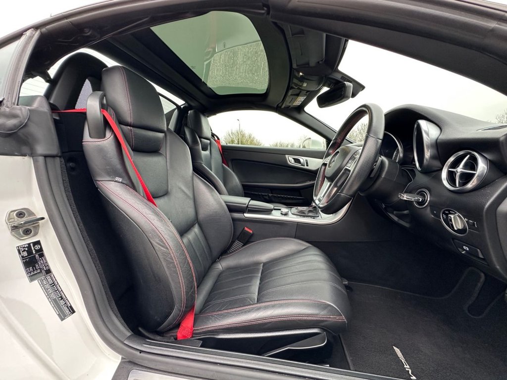 Used Mercedes-Benz SLK 2015 for sale - 77780085: Photo 7