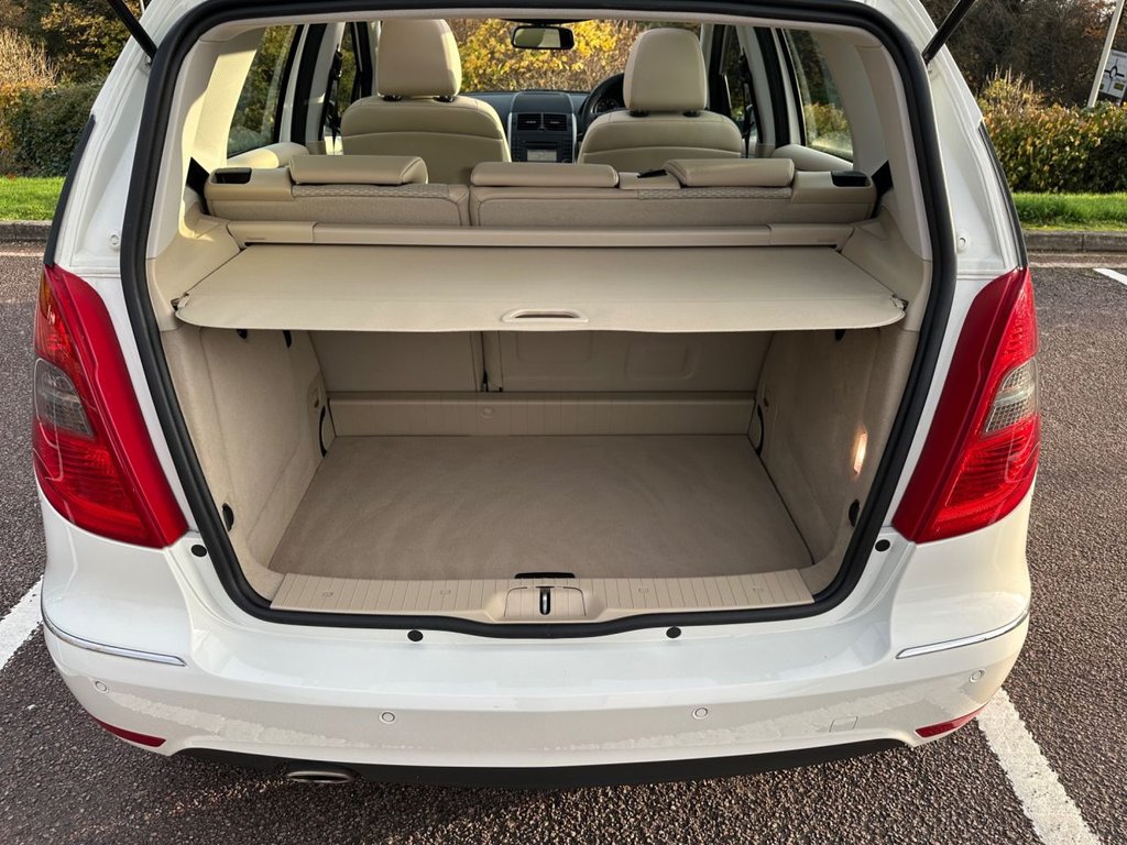 Used Mercedes-Benz A-Class 2012 for sale - 76724438: Photo 15