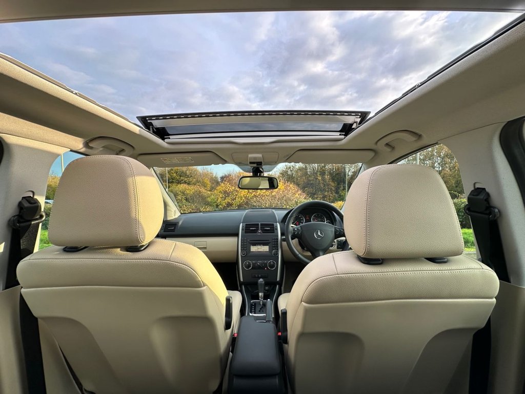 Used Mercedes-Benz A-Class 2012 for sale - 76724438: Photo 17