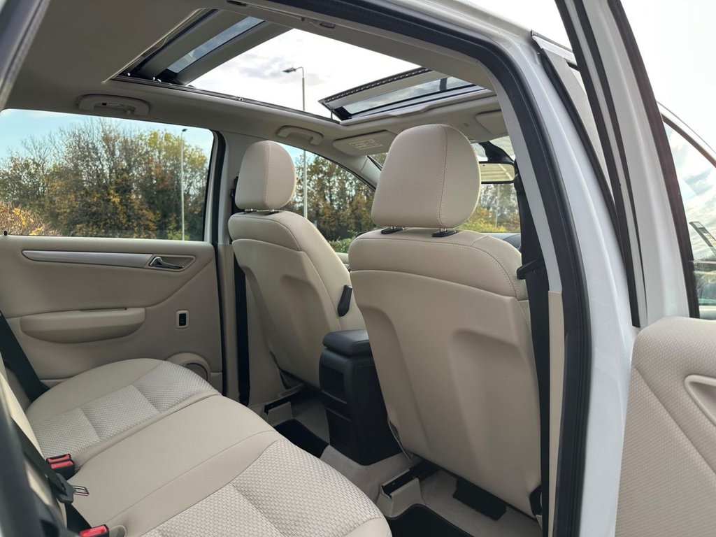 Used Mercedes-Benz A-Class 2012 for sale - 76724438: Photo 28