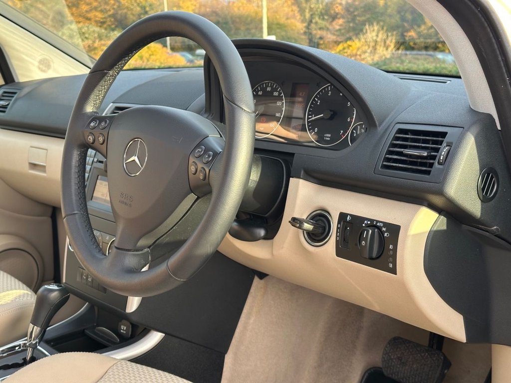 Used Mercedes-Benz A-Class 2012 for sale - 76724438: Photo 38