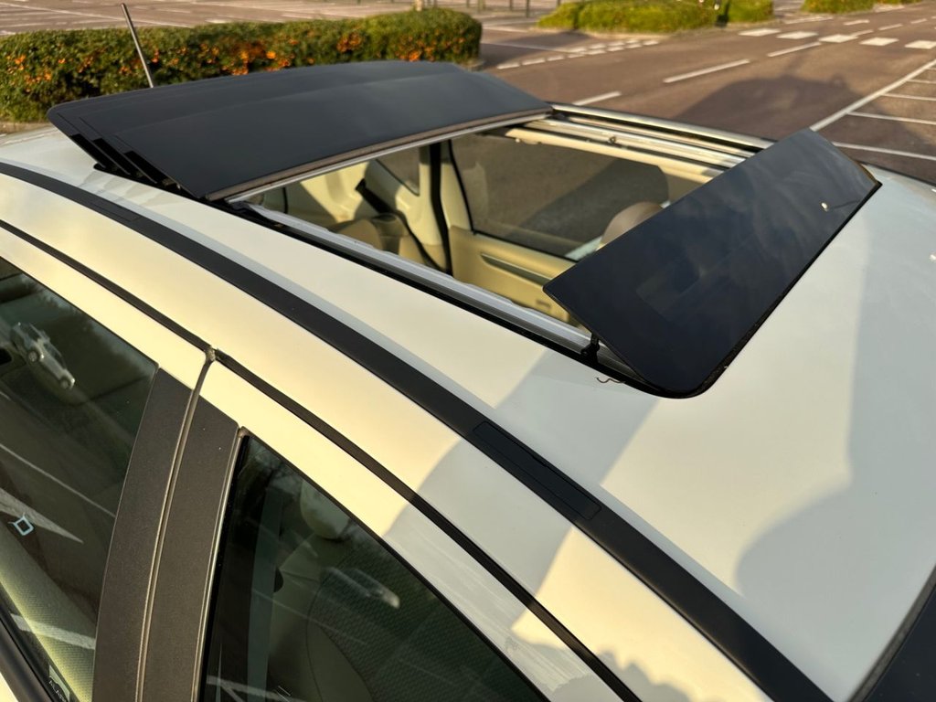 Used Mercedes-Benz A-Class 2012 for sale - 76724438: Photo 4