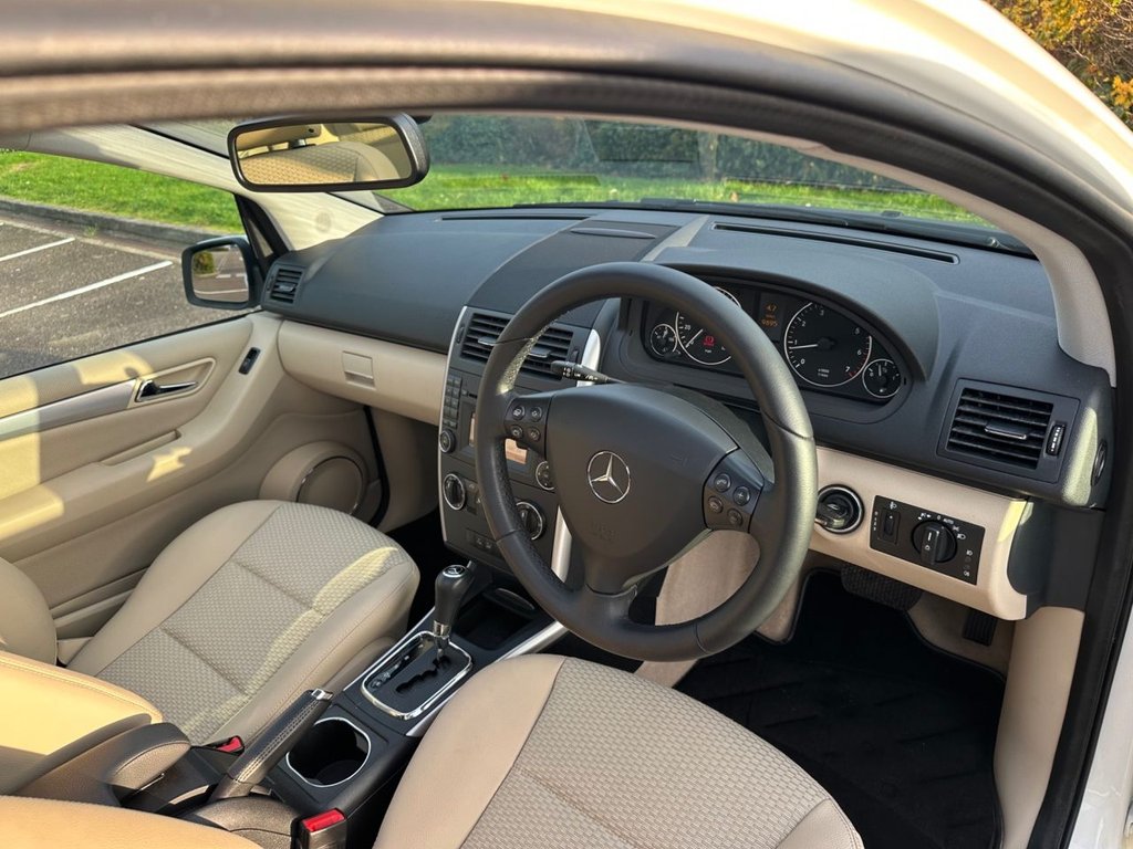 Used Mercedes-Benz A-Class 2012 for sale - 76724438: Photo 43