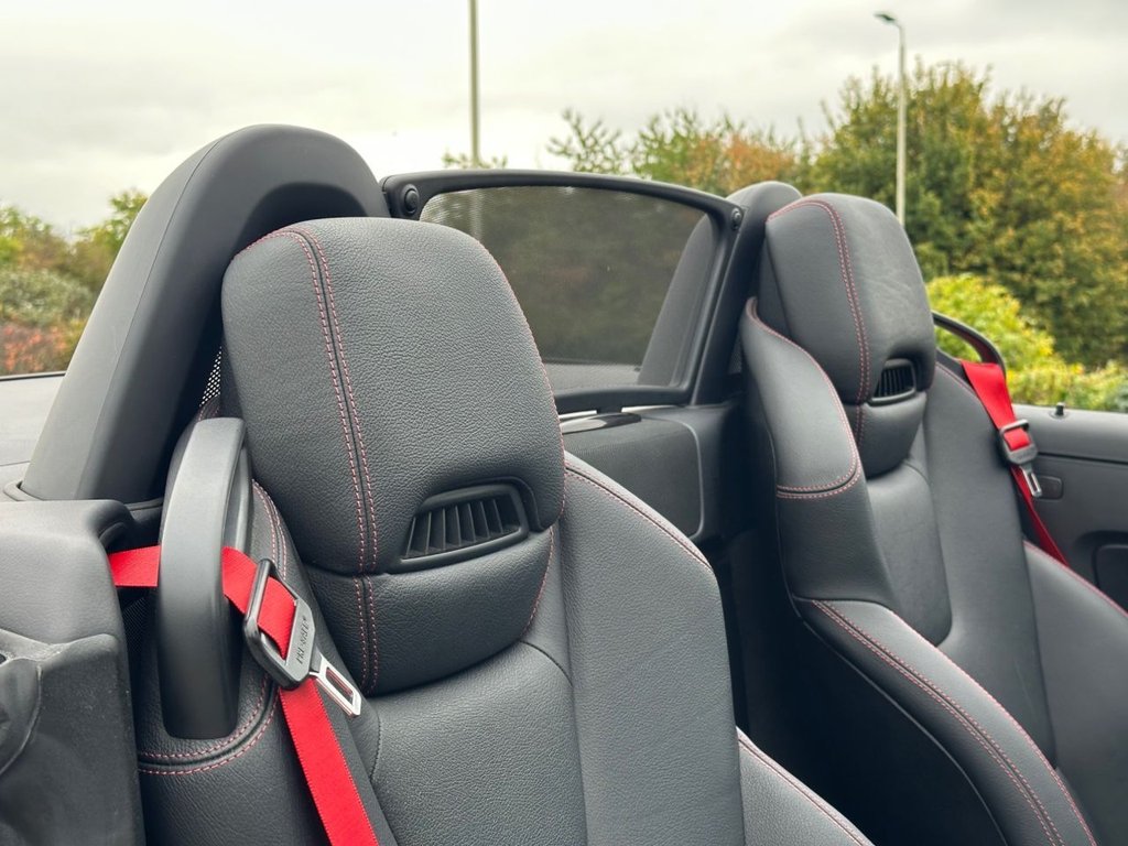 Used Mercedes-Benz SLK 2014 for sale - 77990613: Photo 29