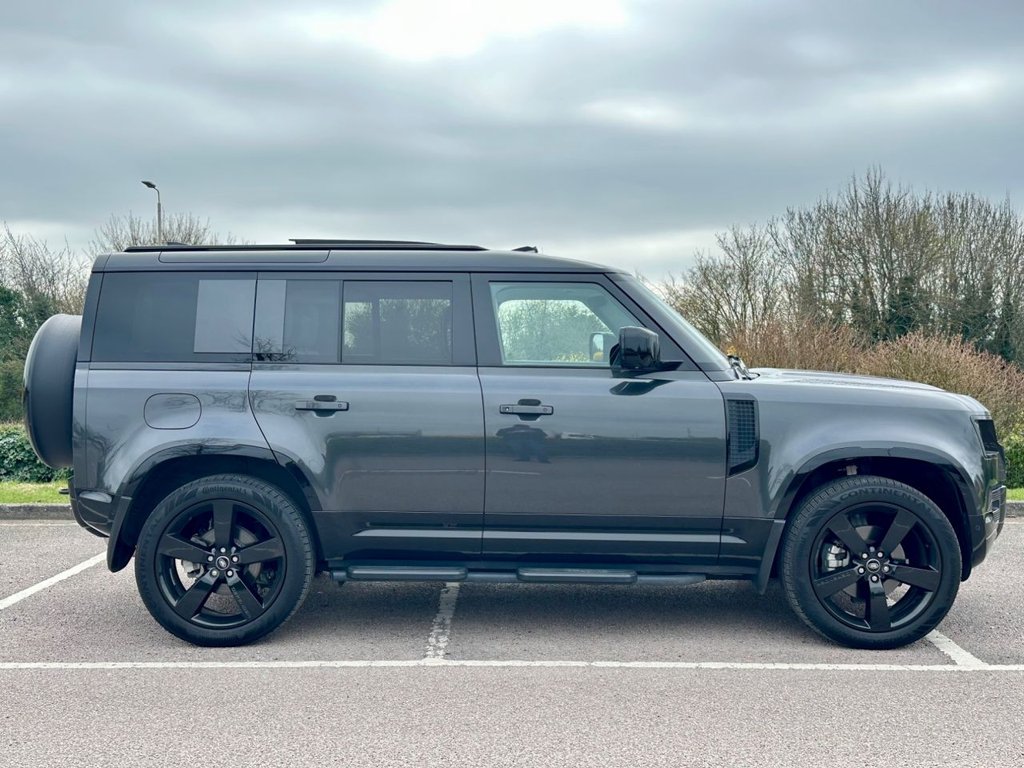 Used Land Rover Defender 2024 for sale - 77991523: Photo 19