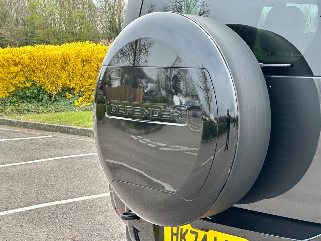 Used Land Rover Defender 2024 for sale - 77991523: Photo 23