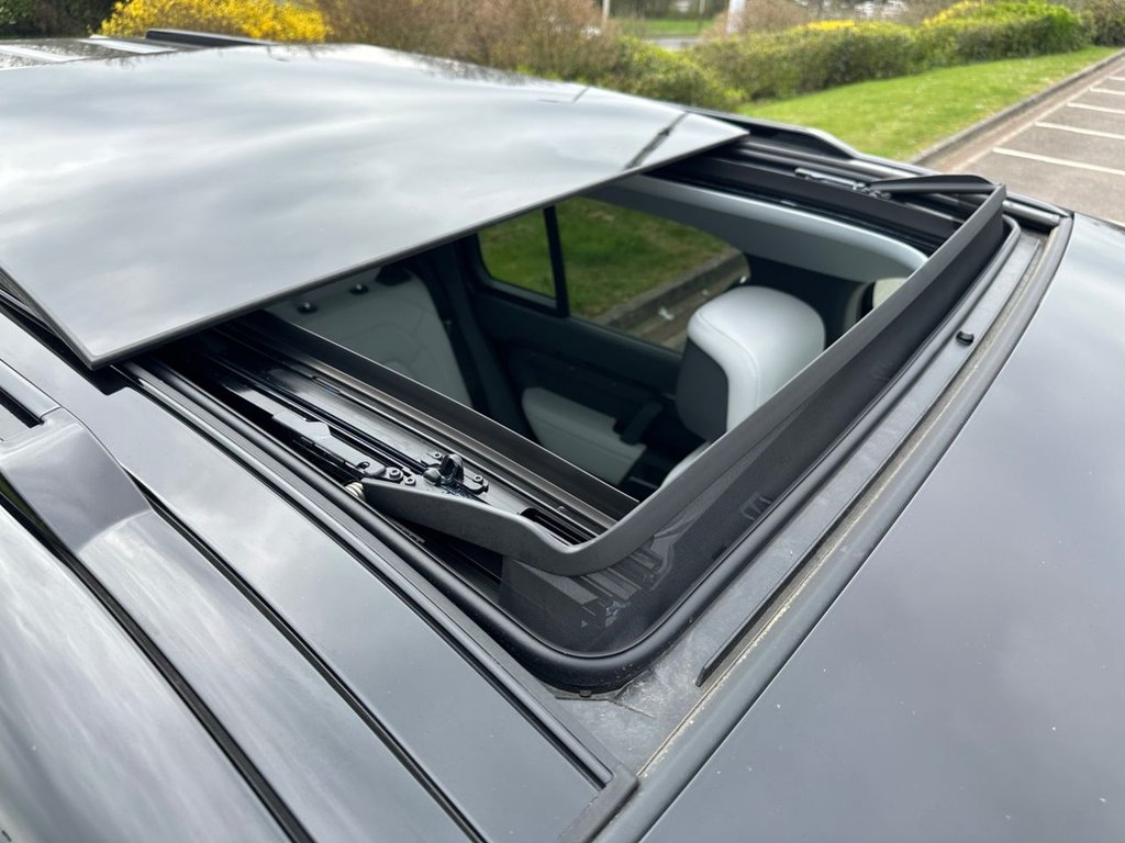 Used Land Rover Defender 2024 for sale - 77991523: Photo 27